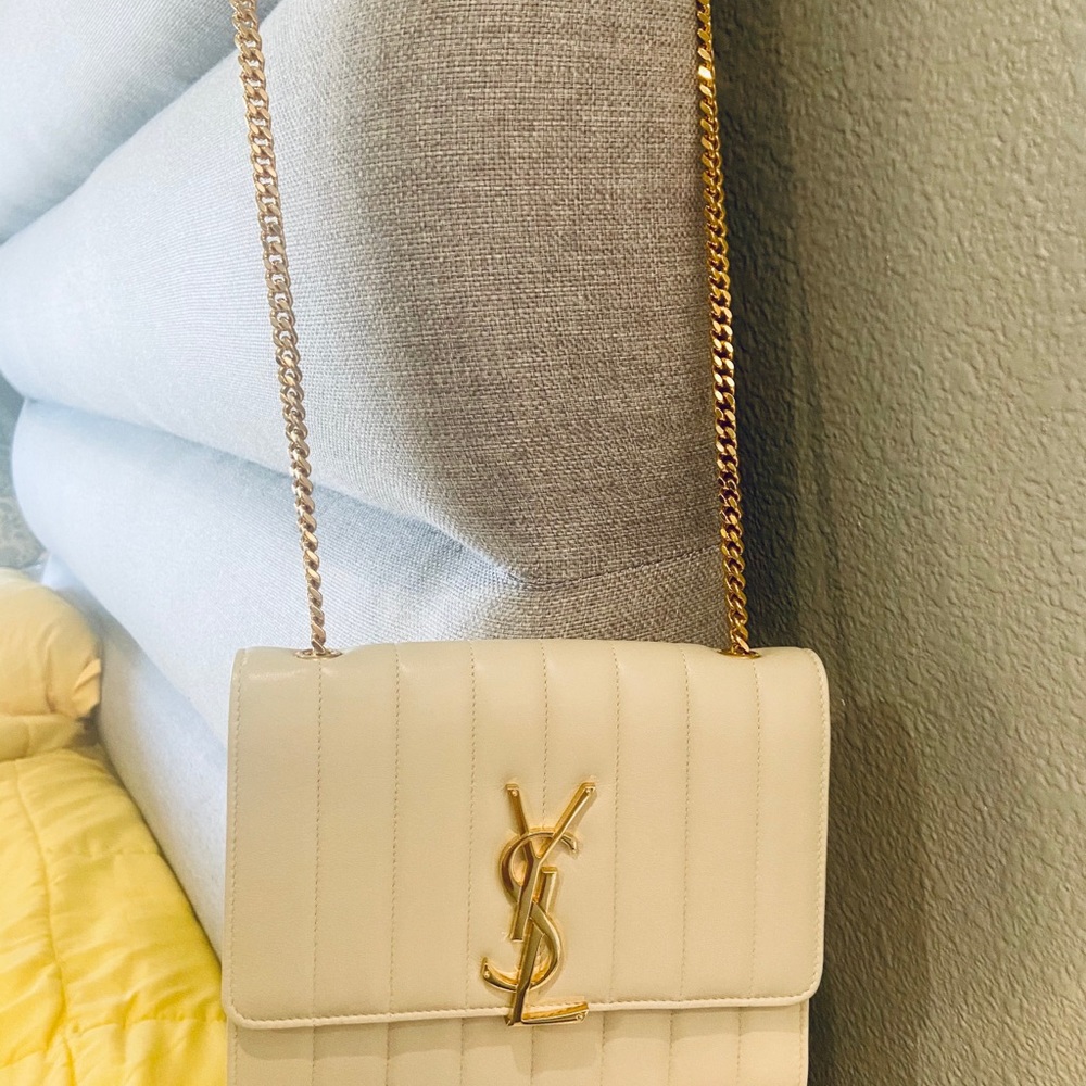 YSL Vicky Crossbody Vertical Quilted Shoulder bag - Picture 2 of 5